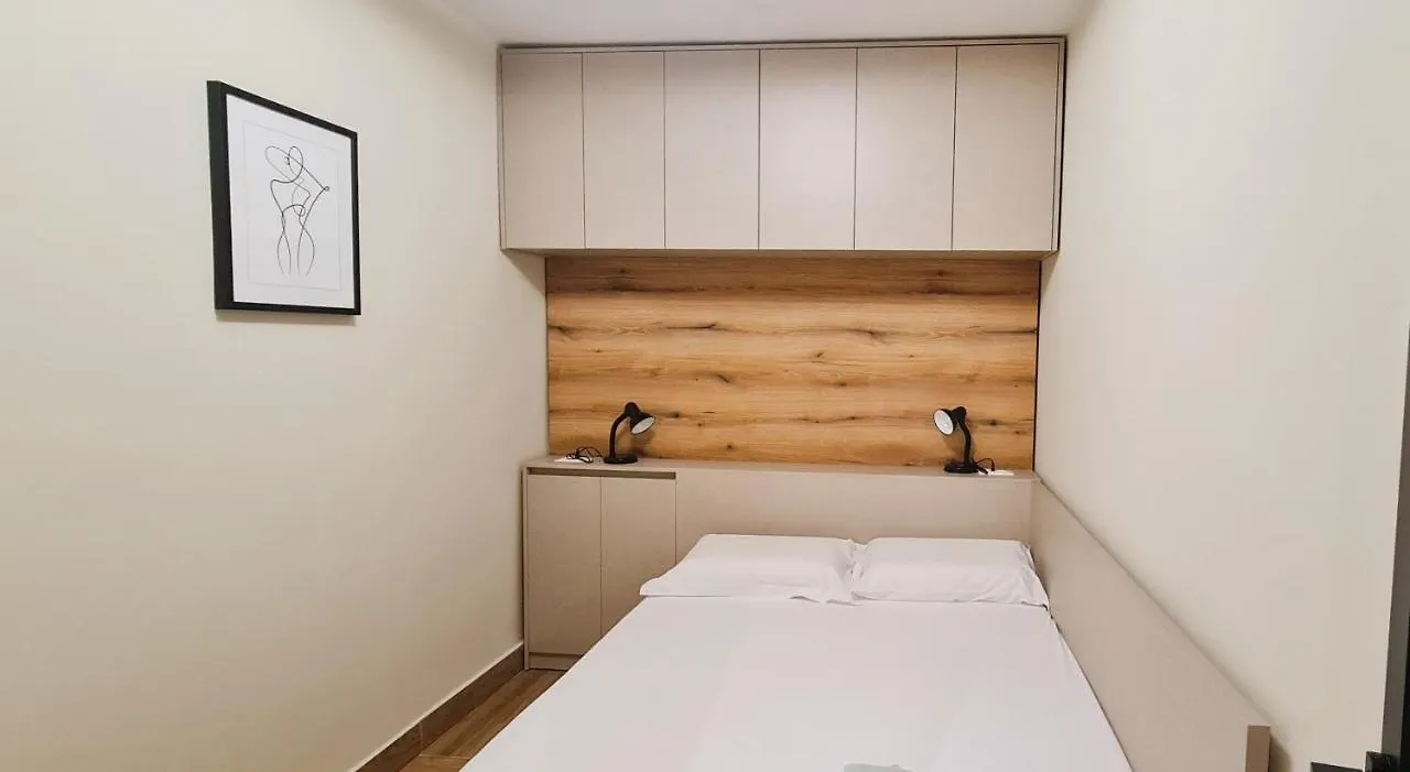 2V1 - Center Apartment 4 Tirana